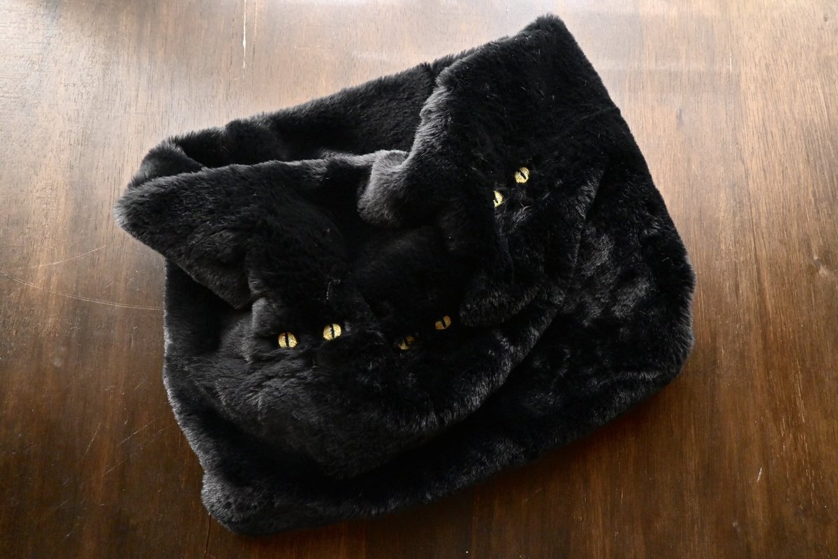 magical_meow_'s tweet image. ひそむ猫ちゃんスヌードが23日よりネットショップで販売スタートになります🐈‍⬛🐈‍⬛🐈‍⬛✨