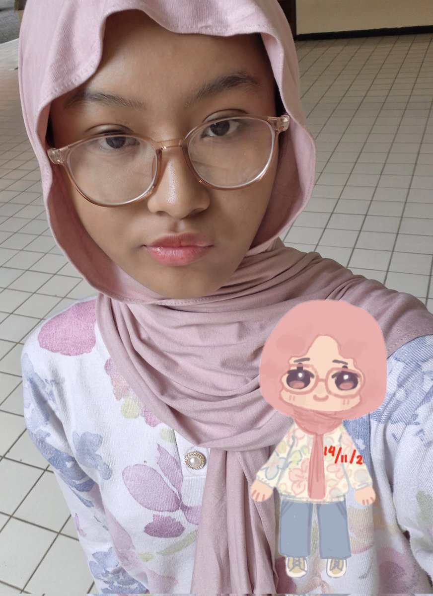 ayamgaybook's tweet image. #selfpotrait