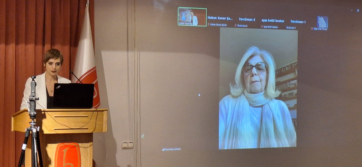 Dorothy Hobson "Aspects of Popular Culture and Their Journey to my Novel" başlıklı konuşmasını gerçekleştirdi.