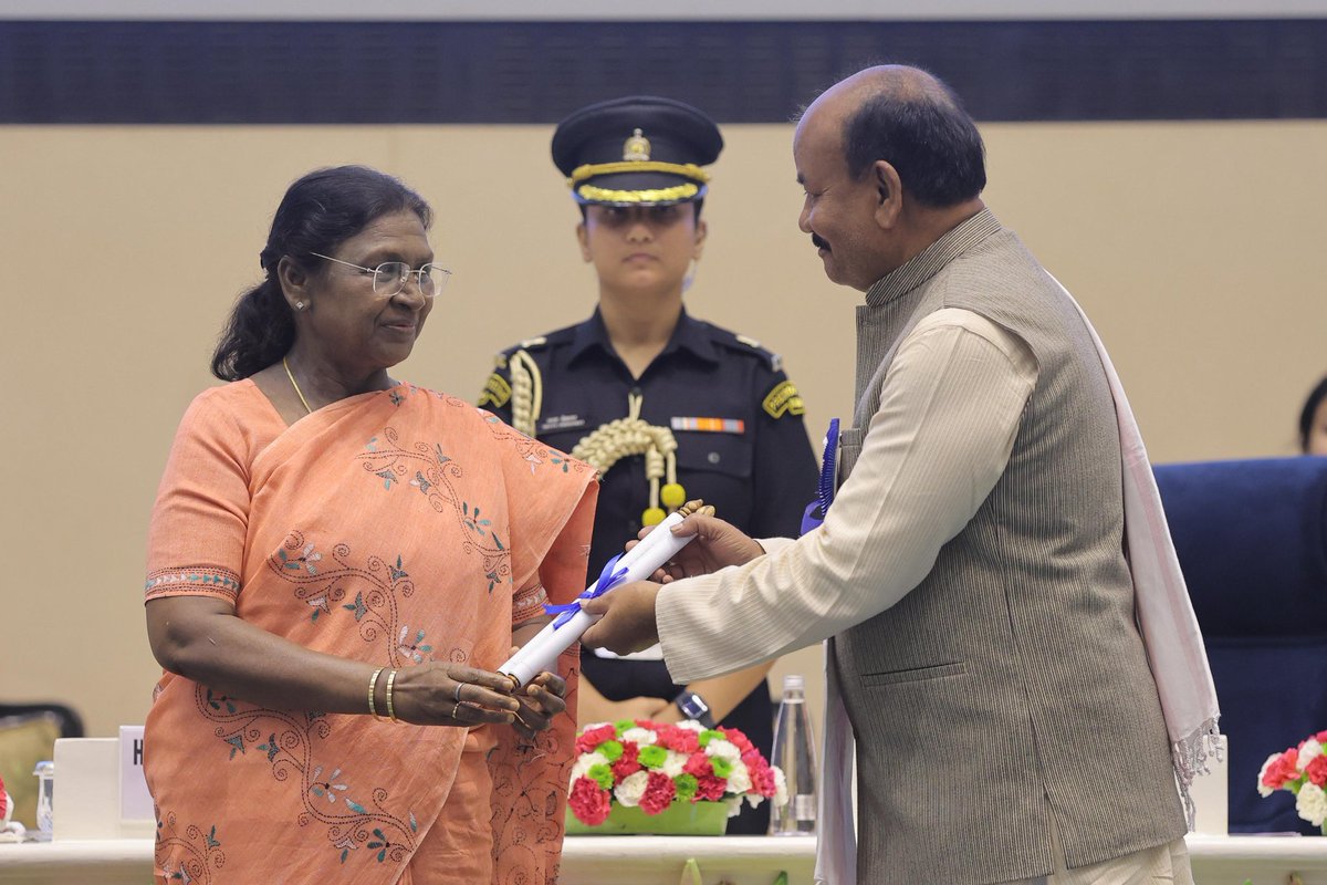 IWPindia01's tweet photo. Our partner Shri @KishoreMunger from Munger, Bihar, has won the #National #Water #Award 2025 (Individual – East Zone)!
Honoured by President Smt. Droupadi Murmu, 

Congratulations to our IWP partner on this national honour!

@nwmgoi
@DoWRRDGR_MoJS @KishoreMunger https://t.co/4SWLPwLHi0