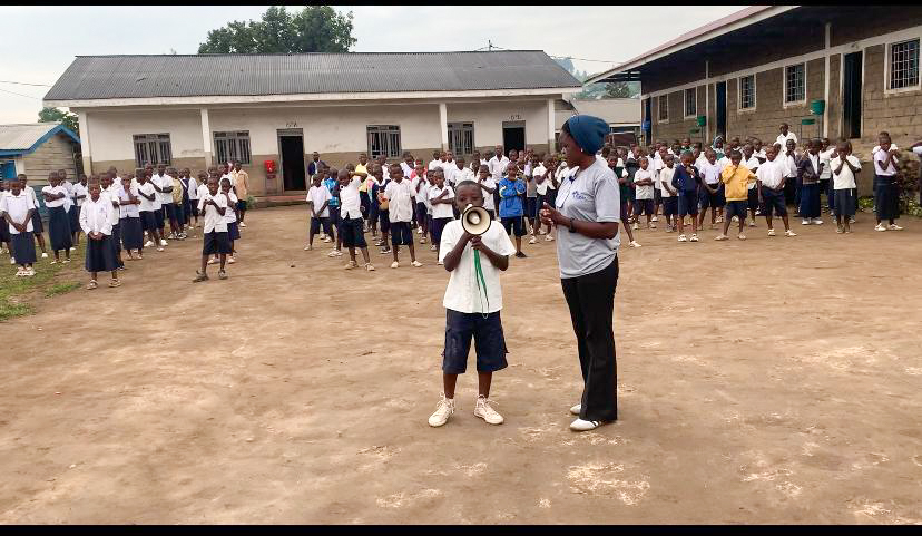 umojainaction's tweet photo. 20 NOV : J. Int. des Droits de l'Enfant.
«MA JOURNEE, MES DROITS : DONNONS LA PAROLE AUX ENFANTS»
Avec le soutien d'#IRC, Umoja in Action a mené une campagne dans les écoles de Sake&amp;Bweremana (NK). Notre engagement pour la protection de l'enfance est quotidien.
#DroitsDeLEnfant https://t.co/pH2y9O113d