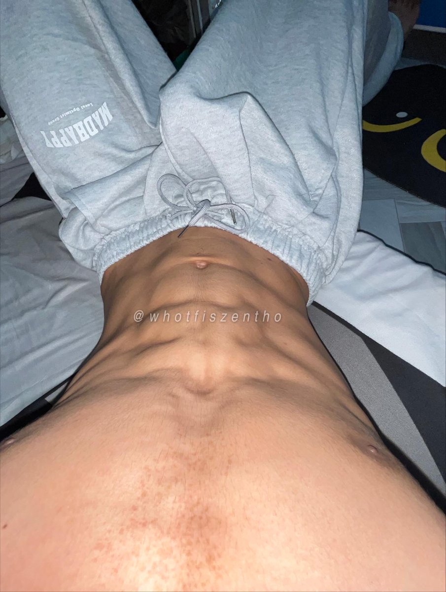 whotfiszentho tweet media