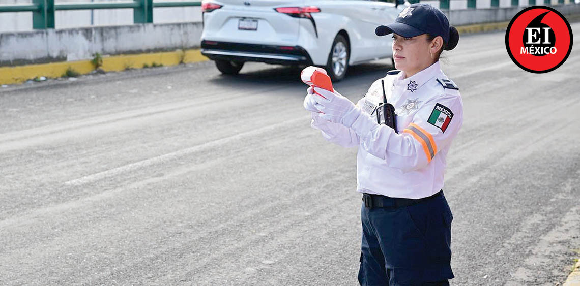 ElInformanteMX's tweet image. #Multas al #ReglamentoDeTránsito en #Edoméx solo #PolicíasMujeres podrán aplicarlas

En un #periodo no mayor a un año desde la #implementación al #ordenamiento, estará listo el #sistema.
Tags: @Edomex @SEMOV_Edomex @DanielSibaja_
elinformante.mx/?p=96309