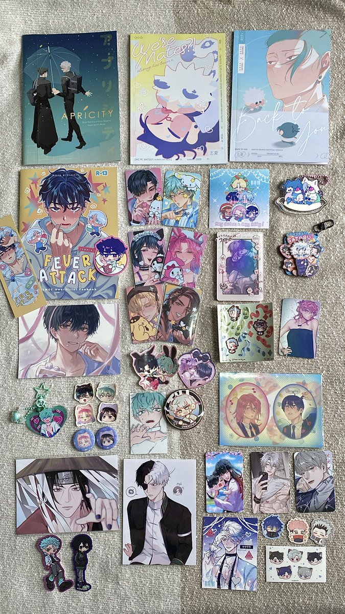 late cf21 haul!! 💕💕
it's always fun to go to indonesia and meet my oomfs 🥹
sadly i couldn't really walk around much this time so this is mostly gifts, trades and some POs 🥰 