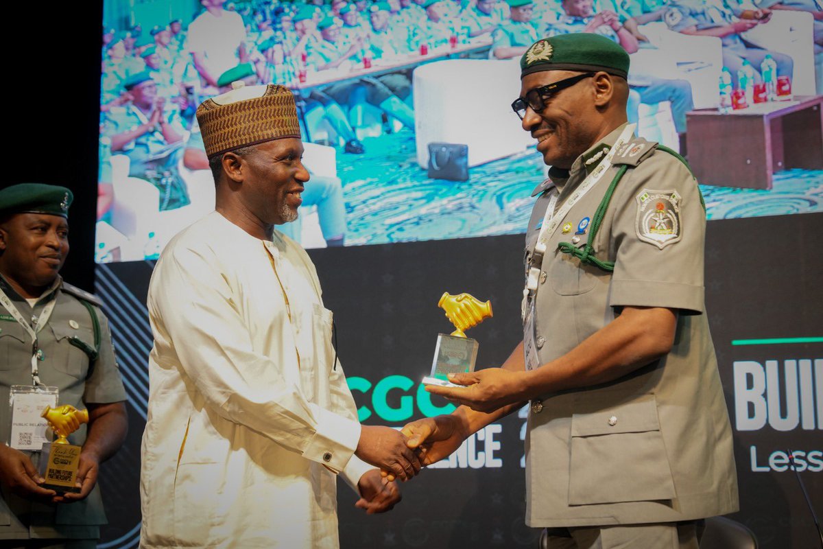 CustomsNG's tweet image. Presentation of plaques to the moderator, ACG B.O. Olomu, and the panelists — DC N.L. Adigun, DC N.I. Miko, DC G.M. Shidali, DC O.O. Afeni, and DC Ibok — for Panel 1 of the CGC’s Conference.”
#CGCConference2025