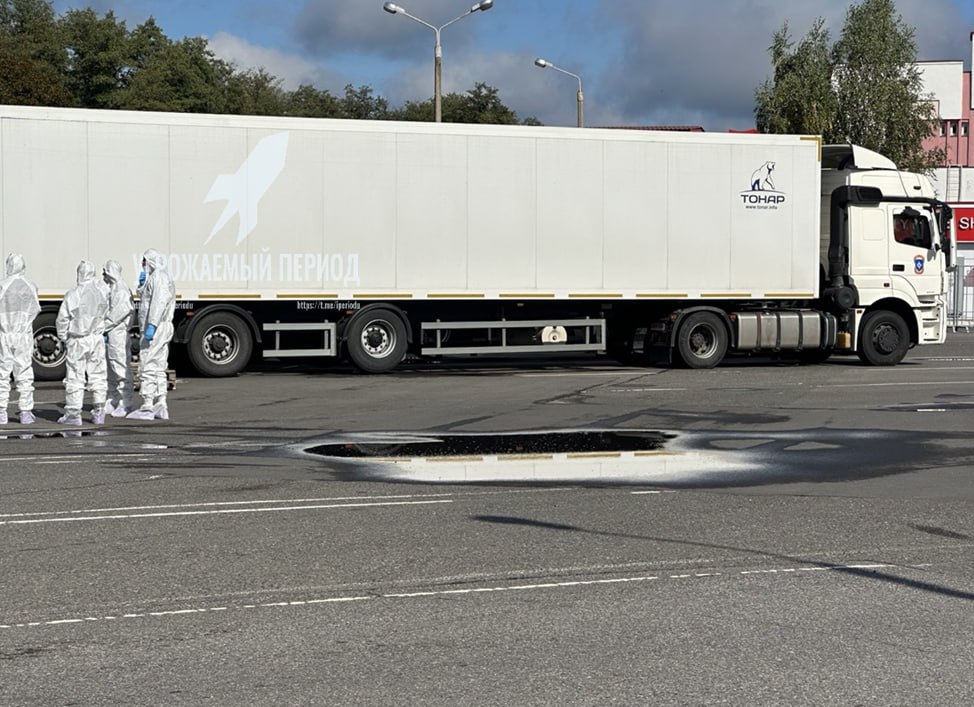 Pascal_Laurent_'s tweet image. 🇺🇦 🇷🇺 Un nouvel échange de corps de soldats s&apos;est déroulé entre la Russie et l&apos;Ukraine. La Russie a remis 1 000 nouveaux corps à la partie ukrainienne pour 30 dépouilles de soldats russes remis à la partie russe. La Russie possède encore quelques milliers de corps, Kiev était au…