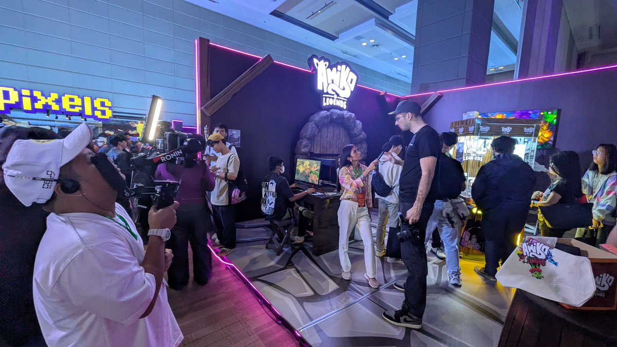 AuroryProject's tweet image. Day 1 at @YGGPlaySummit is a success!

Join us tomorrow to try Amiko Legends, use the claw machine, grab some merch, and find all the Amikos!