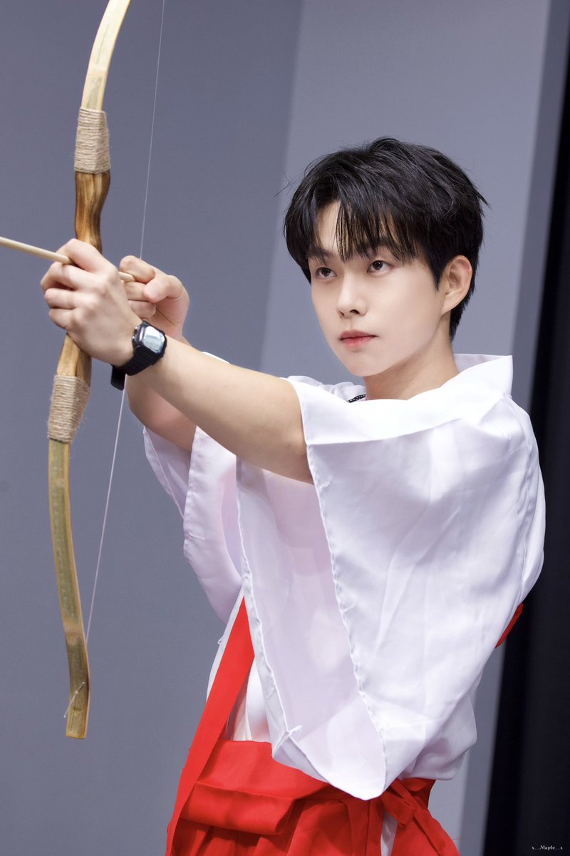 251114 디마뮤 팬싸

#LUCY #루시 #최상엽 #상엽