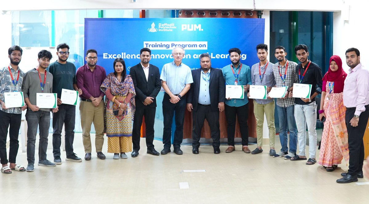 DaffodilPoly's tweet image. 👏PUM Netherlands এবং ড্যাফোডিল পলিটেকনিকের যৌথ উদ্যোগে শিক্ষার্থীদের জন্য আয়োজিত সপ্তাহব্যাপী ‘Excellence Innovation and Learning’ ট্রেইনিং সেশন আজ সমাপ্ত হলো।

সেশন শেষে অংশগ্রহণকারী সকল শিক্ষার্থীকে সার্টিফিকেট প্রদান করা হয়।

#DaffodilPolytechnic #PUMNetherlands