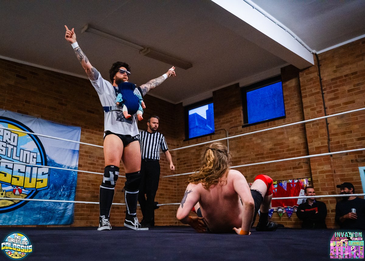 PWCOLOSSUS's tweet photo. It was the battle of the Stars! Rock vs. Hip. Pulley Adams vs. @BeardAshmore!

watch the full match:
https://t.co/aeFTzxgQi8 https://t.co/ZauMaJPMpc