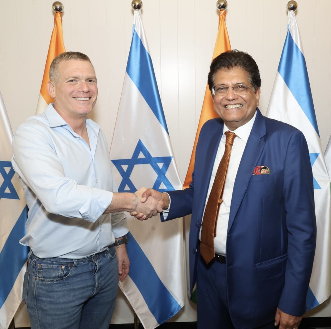 PiyushGoyal's tweet image. Met Mr. Nadav Zafrir, CEO, @CheckPointSW.

Discussed the company&apos;s deepening cooperation with India and opportunities to strengthen partnership in cybersecurity, talent development, and digital innovation.

📍Israel
