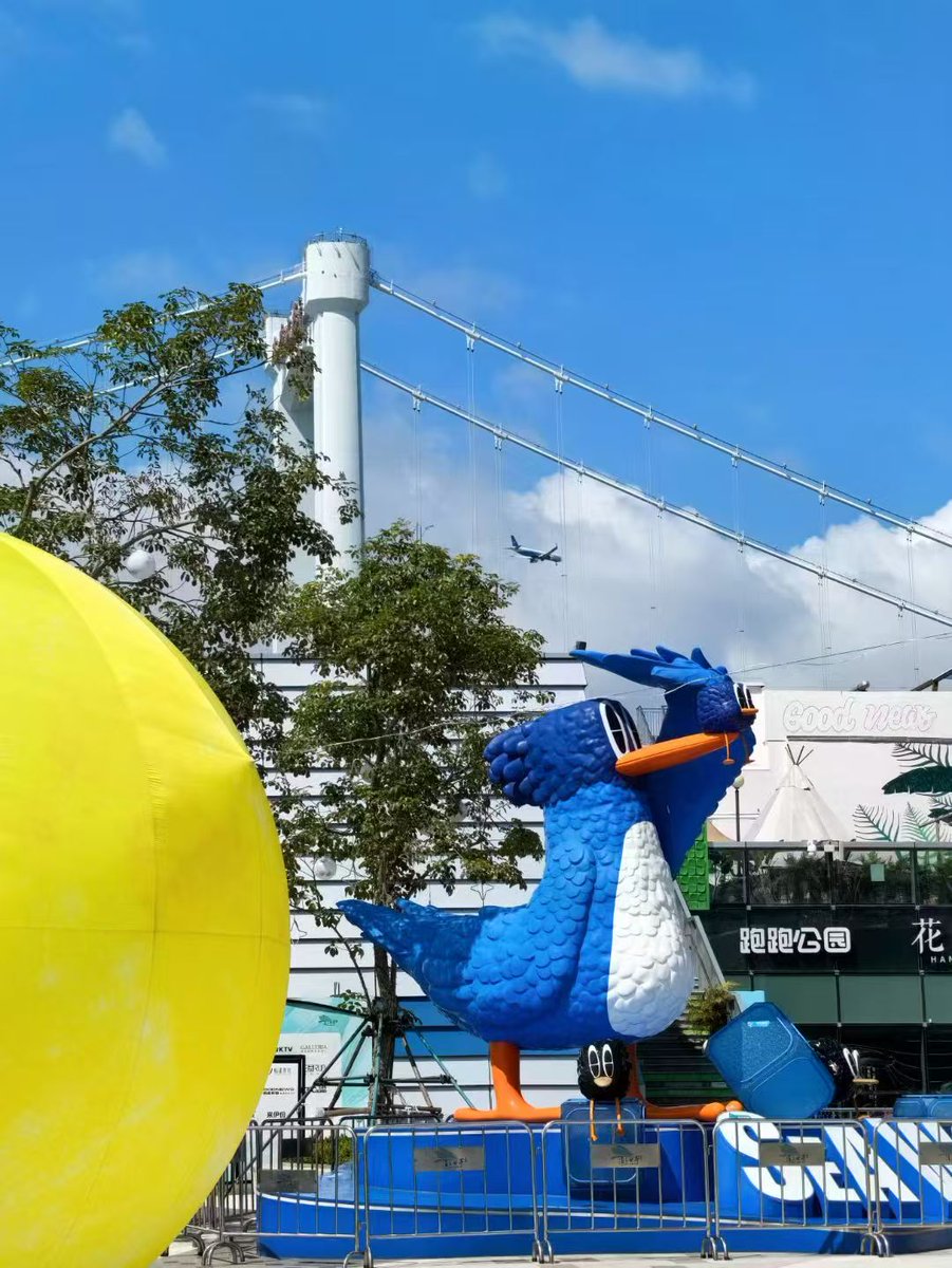 L'aéroport de Xiamen est très proche du centre-ville, donc on voit souvent des avions passer.#ChinaTravel