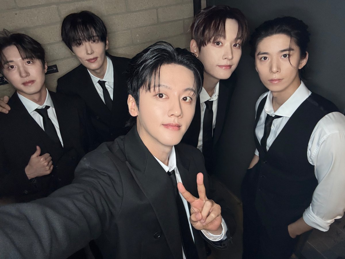 SF9_FANCLUB's tweet photo. [📸] 2025 SF9 LIVE FANTASY #5 LOVE DAWN IN #StLouis

#SF9 #에스에프나인 #SF9_TOUR 
#SF9_LOVE_DAWN #SF9inUSA https://t.co/3raJbYBXhx