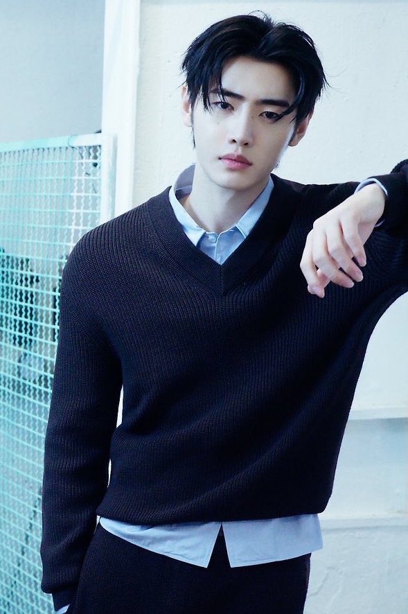 jnklcshn's tweet image. whoever styled sunghoon, thank you for this I feel really blessed right now! the way he is extremely FATHERING omfg🙏🏻