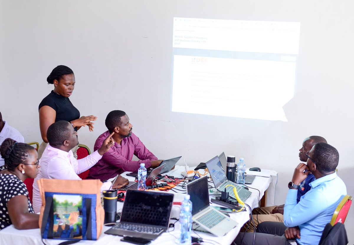 NITAUganda1's tweet image. NITA-U, and @Educ_SportsUg joined teachers in Masaka for a content development workshop to support the scale-up of @UlearnUg The upgrade will enable the platform to serve up to 10,000 teachers with more interactive and diverse digital content.

#DigitizeUG #UDAPGovNet