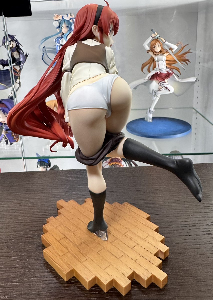 エリスお着替えmode7/1フィギュア開封🎁✨️普段強気なエリスの驚いてる顔がまた可愛いです😆残りはシルフィの発売待ち‼️
#エリス #無職転生 #加隈亜衣 #フィギュア #アニメ好きと繋がりたい #アニオタ