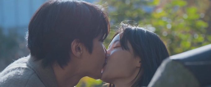 itsKtreats's tweet photo. non-romance kdramas always serves us the best romance 

#DearX #DearXEp7 https://t.co/P0h7sIrDvo