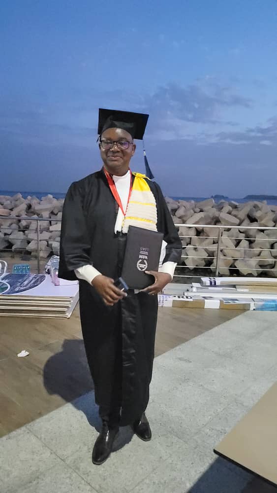 CSRS_CIV's tweet image. ✨ L'  #IARPA a décerné, mercredi 19 nov. 2025, à Dakar au Sénégal, le 𝐃𝐨𝐜𝐭𝐨𝐫𝐚𝐭 𝐇𝐨𝐧𝐨𝐫𝐢𝐬 𝐂𝐚𝐮𝐬𝐚 aux 𝐏𝐫𝐨𝐟. @Inza2017, Charlemagne Nindjin et au 𝐃𝐨𝐜 Nicolas Betsi.

Félicitations à nos vaillants chercheurs ! 👏 👏 👏 
Vive le @CSRS_CIV  ! 🥳 🥳 🥳