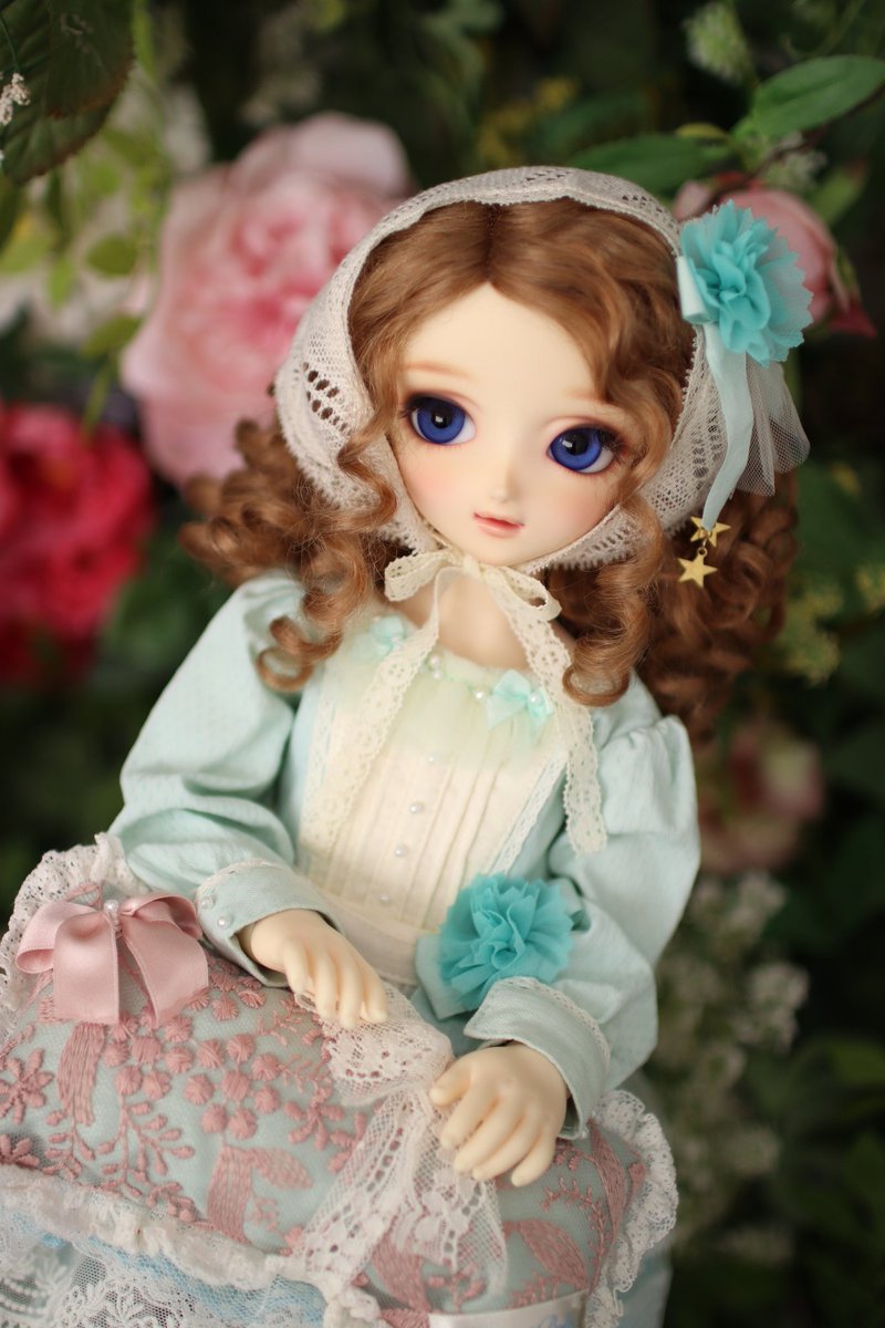 데이지🌼 예쁜 이름도 지어주시고 예쁜 사진도 많이 찍어주신..! 도배되니까 조금씩 풀어볼게요😌 (사진 생강님💕)