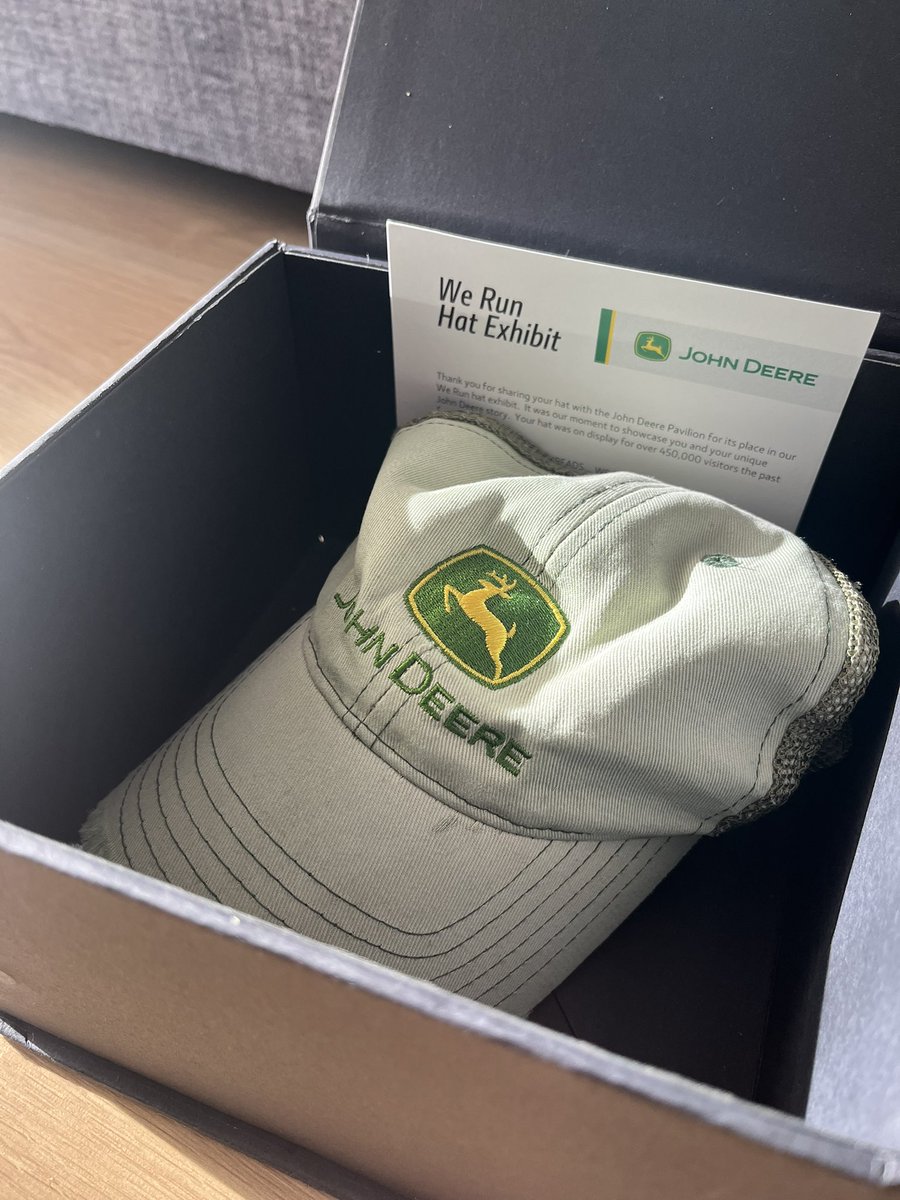 GolfGeek6's tweet image. 5 years later my cap makes it way back to me from @JohnDeere 🙌👏🏻

When asked to showcase my truckers cap, with its stories over in the US I was more than happy - knowing it was going to be looked after.

Now it’s back home, Brings back great memories 💪 

🦌 🟢 🟡 #johndeere