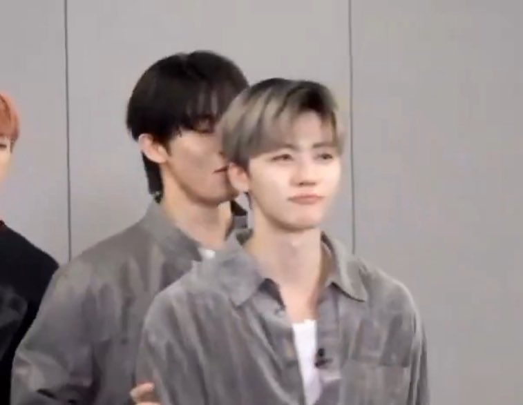 14prils's tweet image. ชอบมากความตั้งใจชน พี่ม้าคก็เลยเล่นด้วยไปเล่น เราเพิ่งเจอกันครั้งแรกสินะคับ งี้ ตามใจน้อฃสุดๆ5555