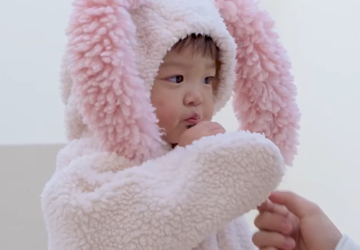 onyournanaday's tweet image. เข้าใจแจมทุกอย่าง น้องน่ารักมาก ละมากรี้ดในบบ ว่าน้องเหมือนเกี๊ยว 555555555555555 เสียอาการดาเมจเด็กเล็กแรงเว่อ 😭