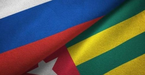 malkoomx00's tweet image. #Russie #Togo
🇹🇬🤝 🇷🇺
Faure Gnassingbé remercie le président #Poutine pour son soutien chaleureux à l&apos;AES #Niger #Mali #BurkinaFaso et à toute l&apos;#Afrique dans la lutte contre le terrorisme.

Par cette déclaration, Faure Gnassingbé prend ses distances avec la #CEDEAO et #Paris
⤵️