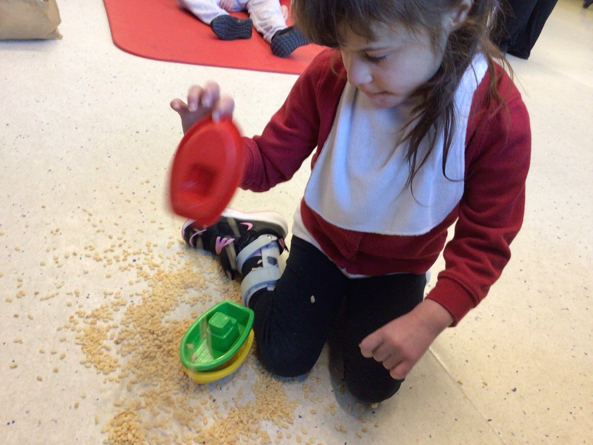 For writing today we explored rice k k krispies. We held them, crunched them and poured them <a href="/drumparkprimary/">Drumpark</a>