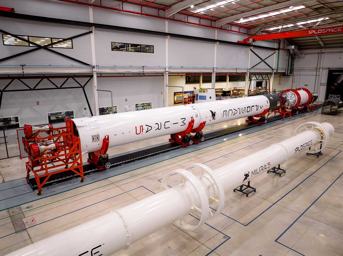 PLD_Space's tweet image. Unveiling the first MIURA 5 launch vehicle qualification unit!

This is the first qualification model (QM1) of our MIURA 5 orbital launch vehicle, designed to complete the validation of fully assembled subsystems ahead of flight:

✅ Second stage → After structural testing, this…