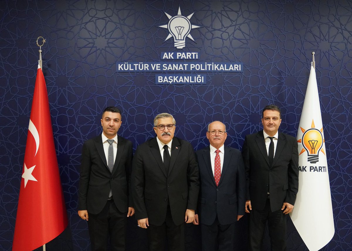 Antakya OSB olarak, AK Parti Genel Başkan Yardımcısı Sn. Hüseyin Yayman’ı makamında ziyaret ettik.
Ziyarette bölgemizin sanayi yatırımları ve geleceğe yönelik projeleri üzerine verimli bir istişare gerçekleştirdik.
Nazik misafirperverliği için teşekkür ederiz.
