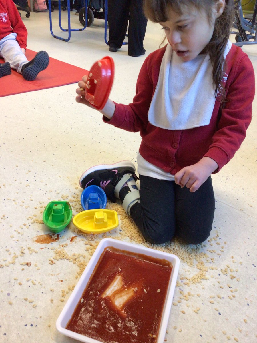 To extend our writing activity we then added k k ketchup to our Rice Krispies. What a lot of messy fun we had! <a href="/drumparkprimary/">Drumpark</a>