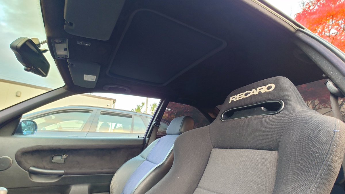 ARkELeonGe's tweet image. 車売ります！代理
・BMW e36 318is 1998 Mテクニック
・1.9エンジン 108800km　
・左ハンドル　5速MT
・車検2026年4月
・マフラーワンオフ
・リアスピーカーキッカー
・usサイドマーカー
・純正BOSCHヘッドライト
・純正サンルーフ(バリバリ元気)
120万一括希望、友達だろ割あるかも🤔
#車売ります