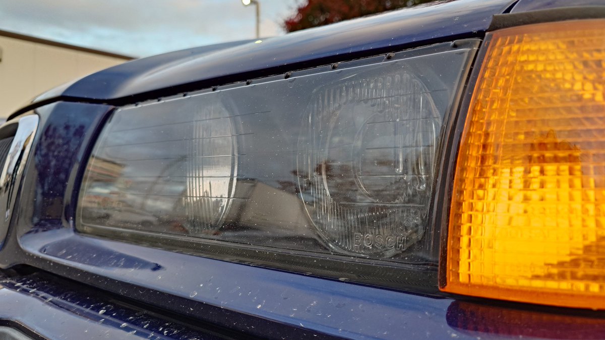 ARkELeonGe's tweet image. 車売ります！代理
・BMW e36 318is 1998 Mテクニック
・1.9エンジン 108800km　
・左ハンドル　5速MT
・車検2026年4月
・マフラーワンオフ
・リアスピーカーキッカー
・usサイドマーカー
・純正BOSCHヘッドライト
・純正サンルーフ(バリバリ元気)
120万一括希望、友達だろ割あるかも🤔
#車売ります