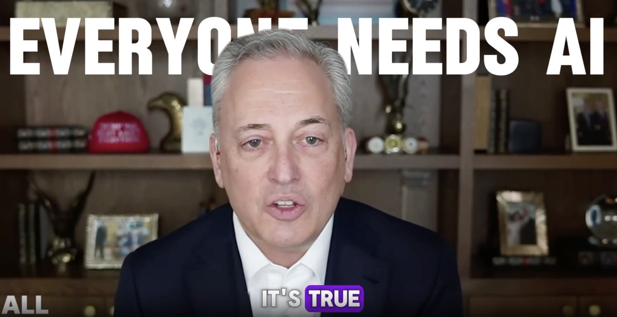 Gradient

谈一下去中心化 AI Infra，这个赛道的项目全都是融资怪兽，因为讲故事的能力非常强，但现阶段能落地到哪里是可行的，能带来什么不同体验，以 <a href="/Gradient_HQ/">Gradient</a> 的角度展开：

用最简单的结构把 AI 拆开，基本可以分成 应用端/执行编排/模型训练/数据 这 4 层，字面意思就能理解。

大多数 DeAI