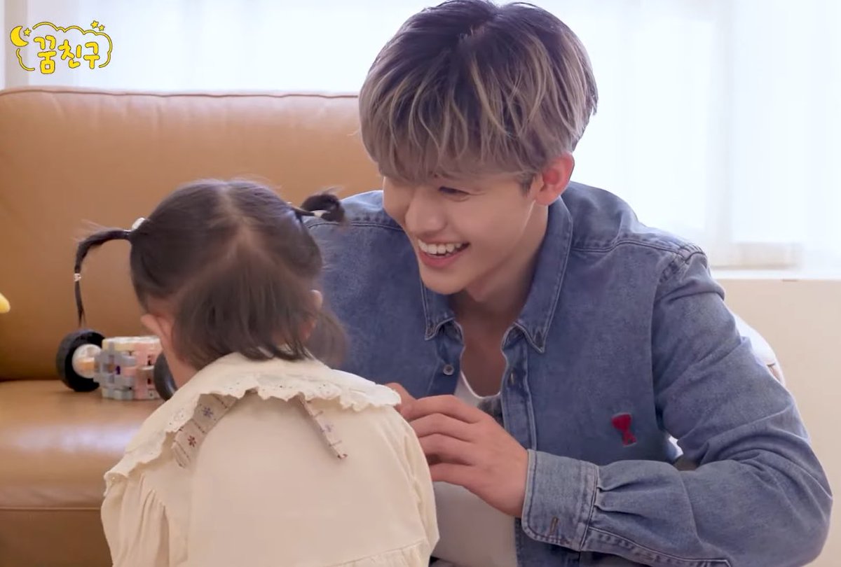 hourlyjaeminn's tweet image. 😭😭😭🐰💖cute💖🐰😭😭😭

JAEMIN BACK ON TROS
#TheReturnOfSuperman
#JAEMIN #재민