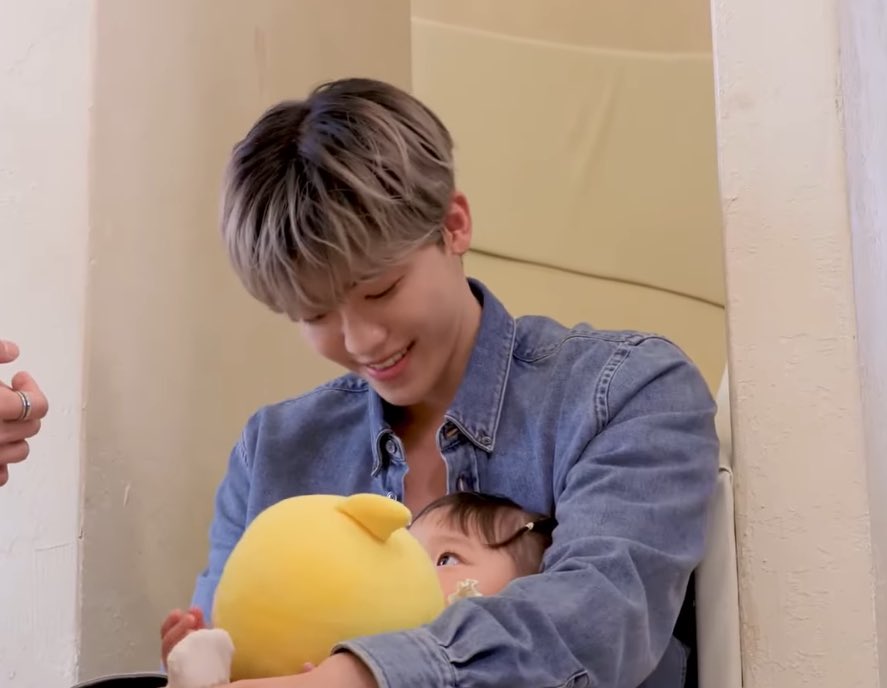 hourlyjaeminn's tweet image. 😭😭😭🐰💖cute💖🐰😭😭😭

JAEMIN BACK ON TROS
#TheReturnOfSuperman
#JAEMIN #재민