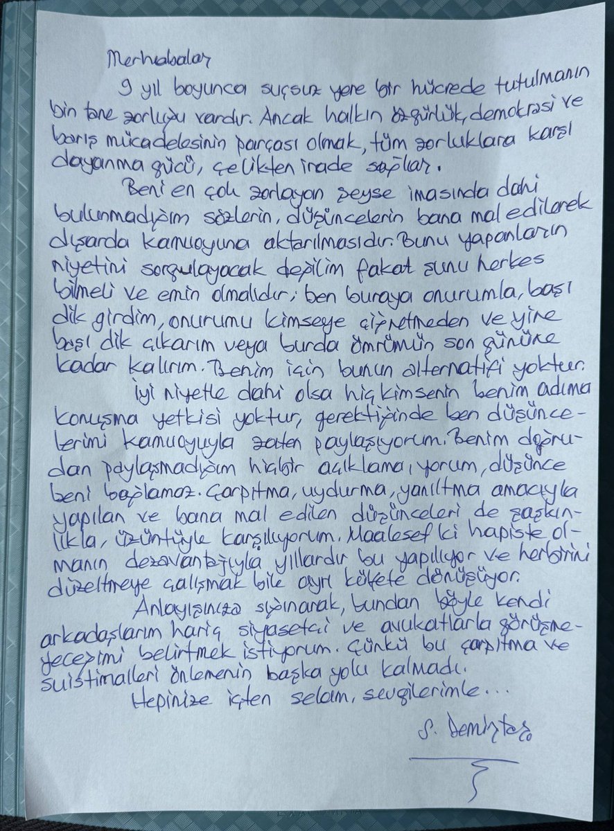 360Gazete's tweet photo. Selahattin Demirtaş'tan yeni karar: 

Siyasetçilerle görüşmeyeceğim https://t.co/QnvWTT4k8H