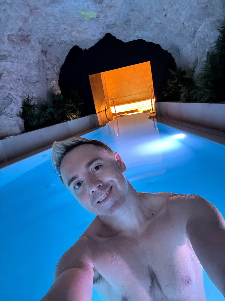 johngalea's tweet image. 🧘‍♂️🇲🇹 💦 #spavibes #johngalea #galea #deesparlour #malta #stjulians #memalta #mercurytower