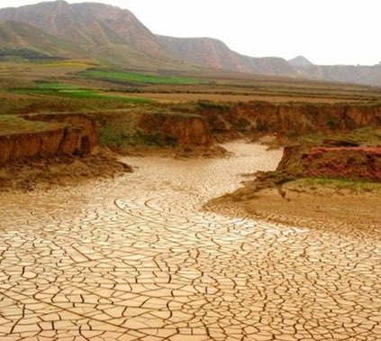 Osint613's tweet image. BREAKING 🔴

Iranian President Pezeshkian:

“Iran no longer has a choice but to relocate its capital” warning that severe water shortages have made Tehran unsustainable.