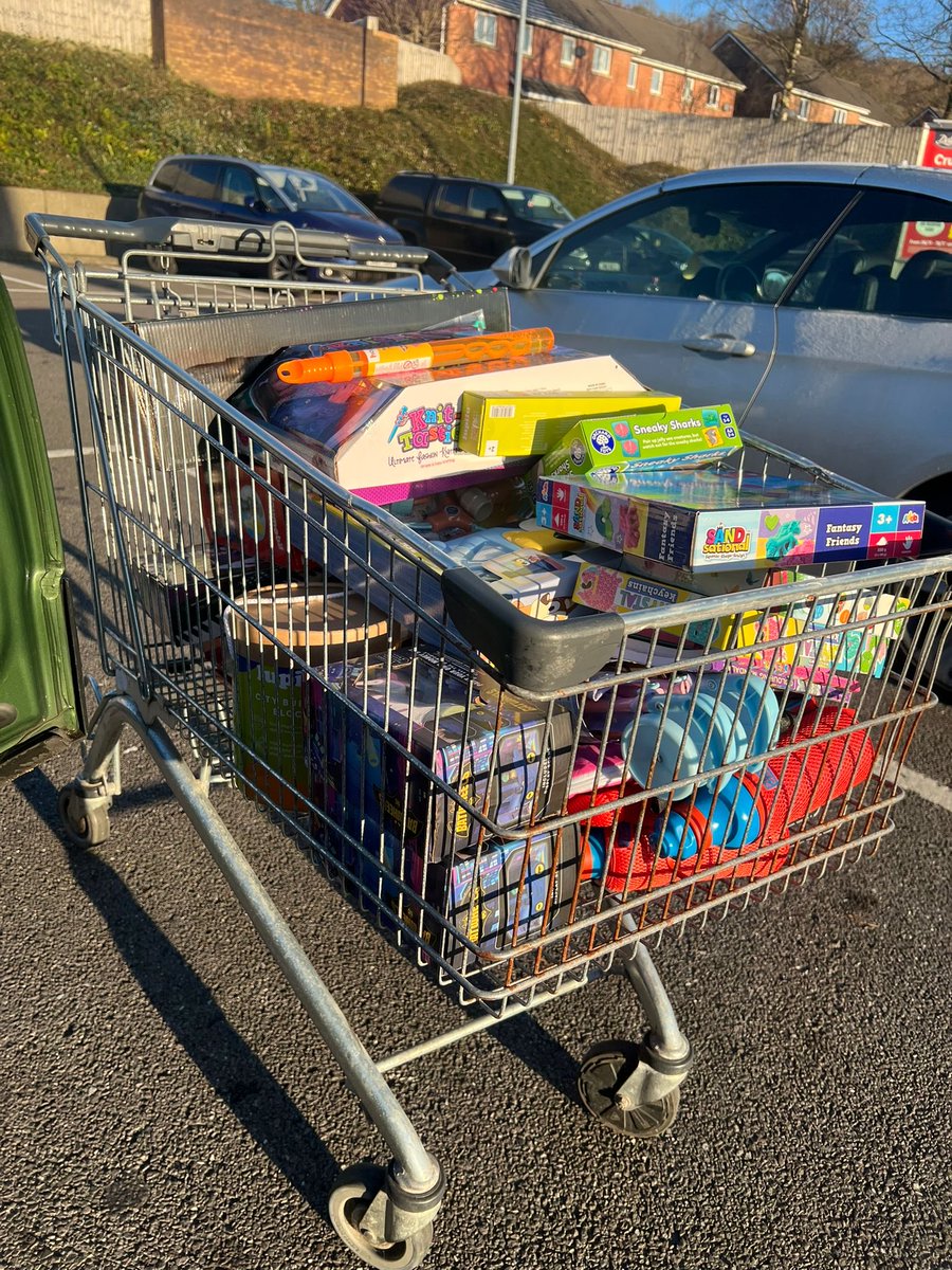 YMCANeath's tweet image. WOW! 🤩 

We would like to say the biggest thank you to Lidl Cadoxton, their wonderful customers and Neighbourly for the incredibly kind donations to our Toy Box! 

Your generosity will go a long way in helping us support and celebrate the young people here at YMCA Neath.

#YMCA