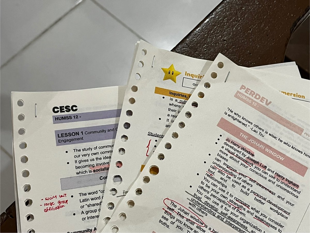 studswnini's tweet image. 11-20-25 : thurs 🫶

D 1 of exam 🙏 went sa cafe after to review ulit for day 2 naman ror 

#studyspo #studytwt