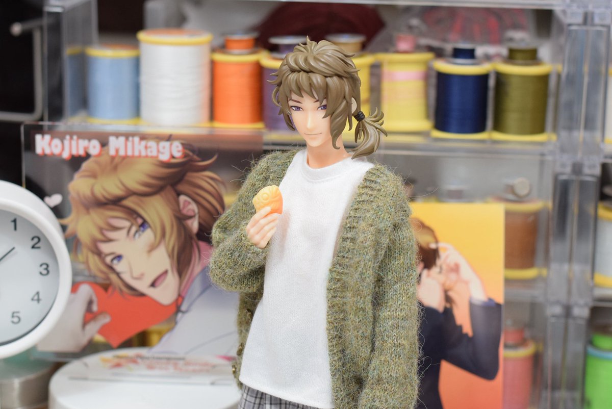 御影先生は、細工をすれば市販のボディにつけることができます☺️
髪の毛のみ塗装したらすぐに遊べるかと思います。
肌色は、レジンの色になります。
アイデカールもつきます☺️
正真正銘、はじめて原型から制作したフィギュアです🥐🐄🍅

#となモ8 #girlsside #御影小次郎