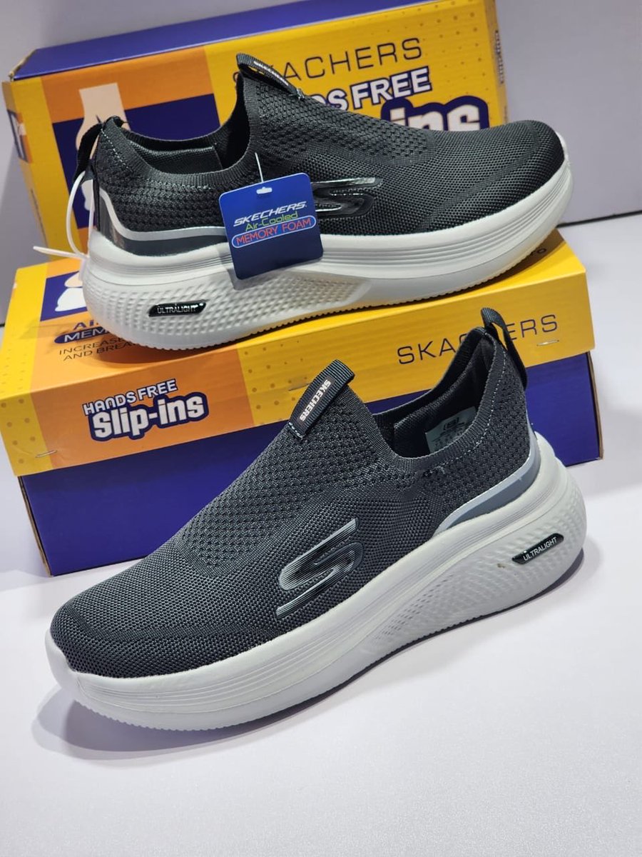 Skechers 
Size: 40-45
🏷️: 32k