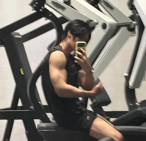 sgope985's tweet photo. 🫦 #winmetawin️ https://t.co/iofHHRGuCk