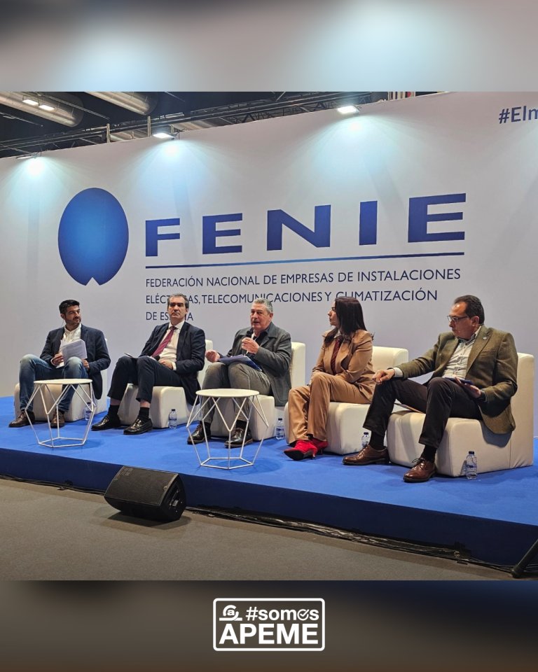 ¡Hoy en #Matelec2025! Nuestro Presidente, Andrés Sabater, modera la Mesa Debate de <a href="/FenieInstalad/">FENIE</a>  en #ElMundoDelInstalador.

Tema: La negociación del convenio del metal y las oportunidades en las instalaciones. Un debate crucial para el sector.