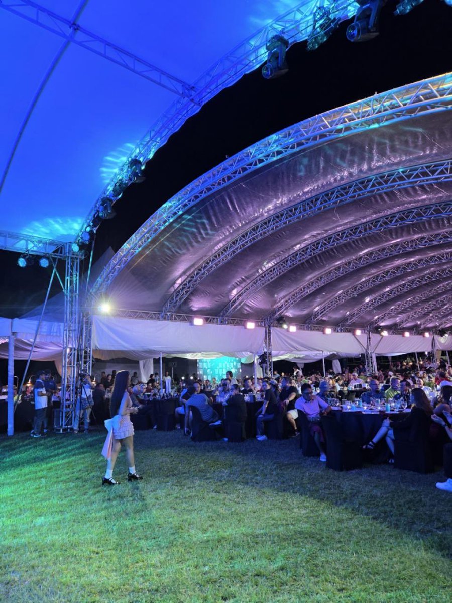 VMXPH's tweet photo. Look: Ataska performed at the 2025 Fore x Four Invitational Tournament awarding ceremony.

#Ataska https://t.co/P8Ws9HJtVq