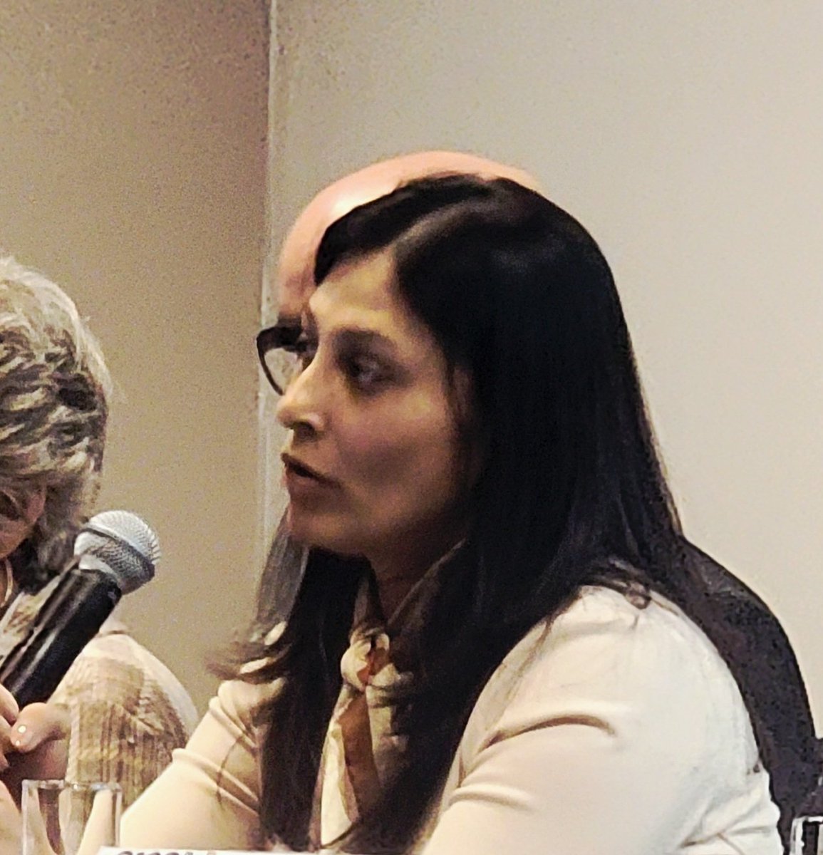 WilliamDale_MD's tweet image. Sushmita Sen from @Roche talks about improved enrollment of older adults with cancer. #GeriOnc @SIOGorg #SIOG2025