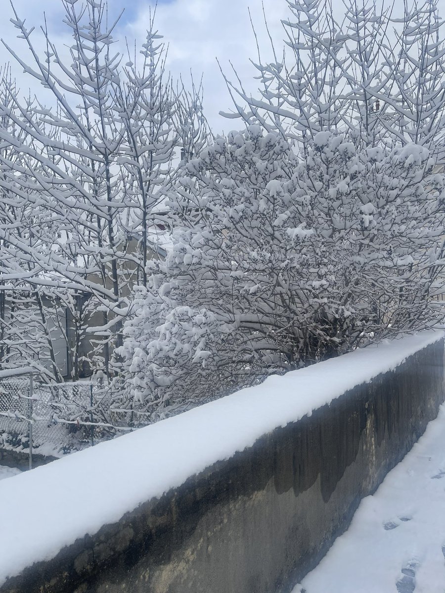 my feet are cold 🥲