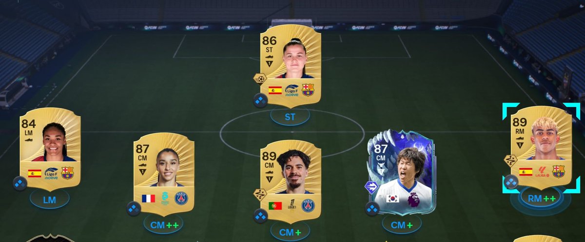 FutServicePro's tweet image. 🔥This is the most META attack you can build right now for under 200k, and yes… you can comfortably hit Rank 1 with it.

Budget squad, elite output. Don’t sleep on these cards👀⚽️