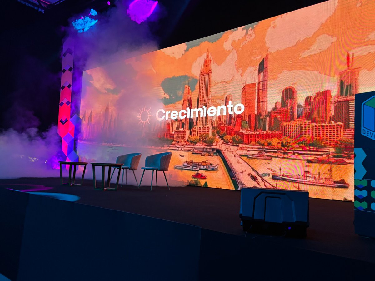 crecimientoar's tweet image. REGULATION DAY — DEVCONNECT EDITION

Already at @efdevcon! In a few minutes, we kick off Regulation Day, Argentina’s leading space to discuss the future of tech regulation.

Regulation Day strengthens bridges between the public sector and the tech industry, positioning Argentina…